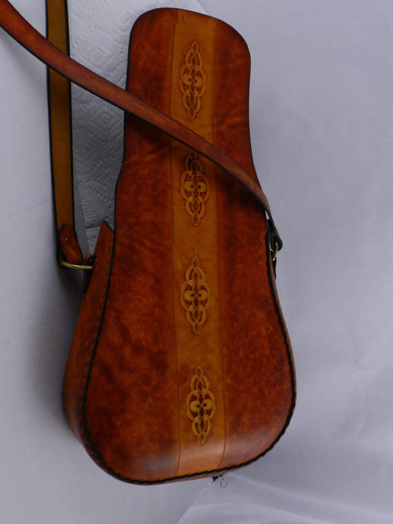 Made to Order - Retro Large Handmade Latigo Leather Shoulder Bag with  Braided Strap - Hand-dyed and hand-stitched - Solid Brass hardware